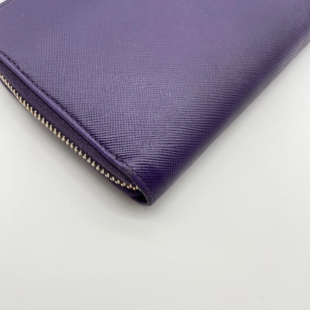 Auth PRADA Saffiano Leather Purple
Round Zipper Long Wallet W/C - Picture 5 of 16